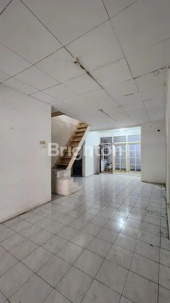 image RUMAH 2 LANTAI DI BINTARO SEKTOR 2 TANGERANG SELATAN  (8)