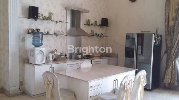 image RUMAH MEWAH KAWASAN BINTARO SEKTOR 3 STRATEGIS COCOK UNTUK HUNIAN (4)