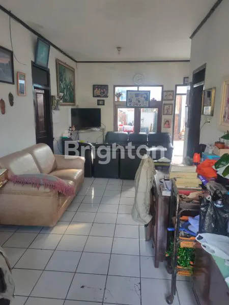 image RUMAH ASRI DI JL. RAYA CIHANJUANG (2)