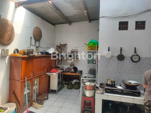 image RUMAH ASRI DI JL. RAYA CIHANJUANG (3)