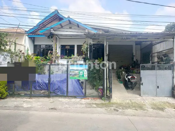 image RUMAH ASRI DI JL. RAYA CIHANJUANG (4)