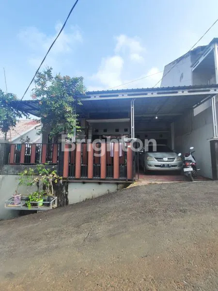 image RUMAH CANTIK TENGAH KOTA (1)