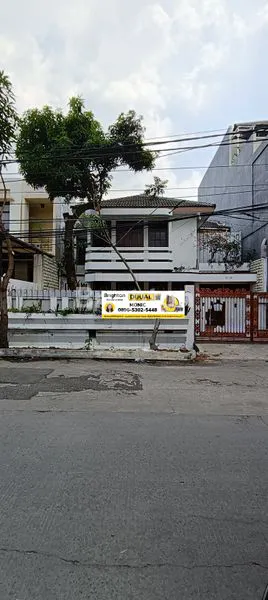 image TURUN HARGA!!!!\N\N\N RUMAH MEWAH  2 LANTAI , TAMAN RATU DEKAT TANJUNG DUREN , TIDAK BANJIR , LOKASI SANGAT STRATEGIS , BISA UNTUK USAHA/KANTOR (2)