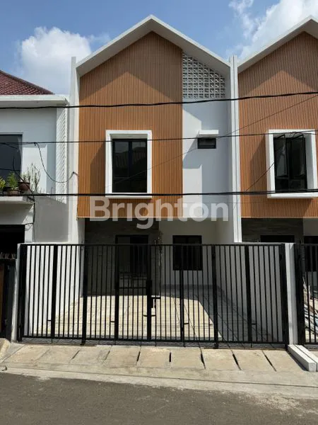 image RUMAH KEMBANGAN LEBAR 5,75X17,73 (8)