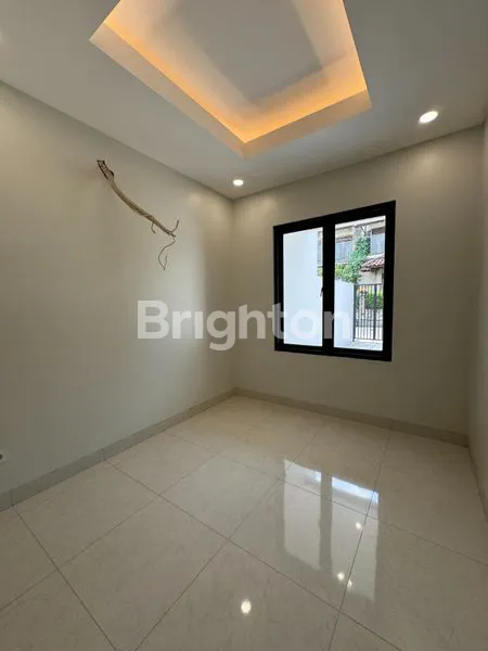 image RUMAH KEMBANGAN LEBAR 5,75X17,73 (3)