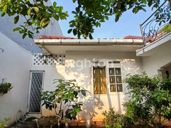 image RUMAH SUPER MEWAH SIAP HUNI  (8)