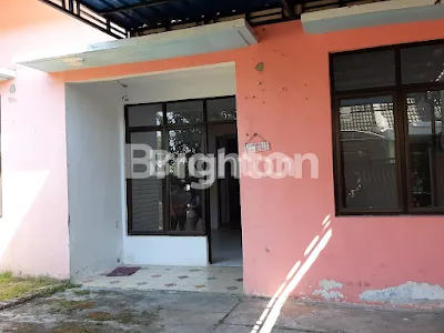 image RUMAH POJOK UNTUK USAHA DAN TEMPAT TINGGAL (7)