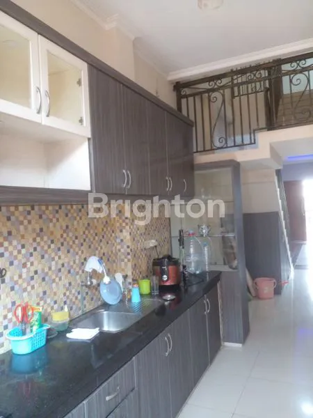 image RUMAH DI PINGGIR JALAN SASAK KEBON JERUK STRATEGIS COCOK UNTUK HUNIAN JAKARTA BARAT (5)