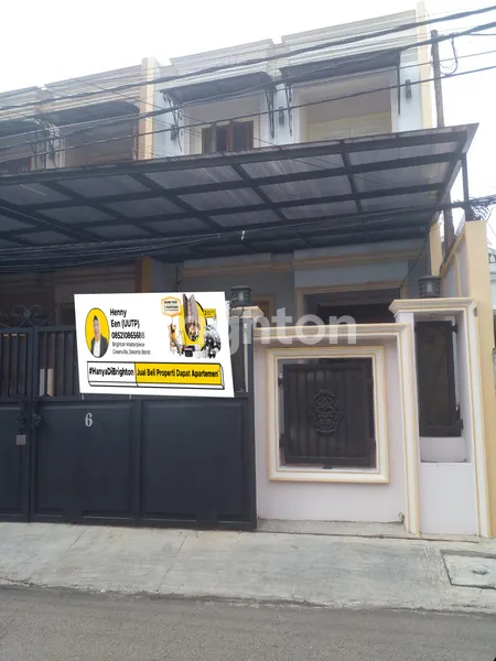 image RUMAH DI PINGGIR JALAN SASAK KEBON JERUK STRATEGIS COCOK UNTUK HUNIAN JAKARTA BARAT (1)