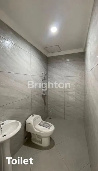 image RUMAH BARU 2 LANTAI SIAP HUNI DEKAT SOETA (7)