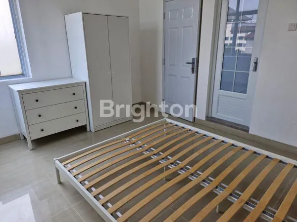 image APARTEMEN EXECUTIVE CONDOMINIUM 3BR FULLYFURNISHED (6)