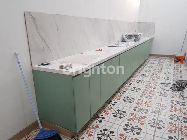 image RUMAH MEWAH 2 LANTAI (2)