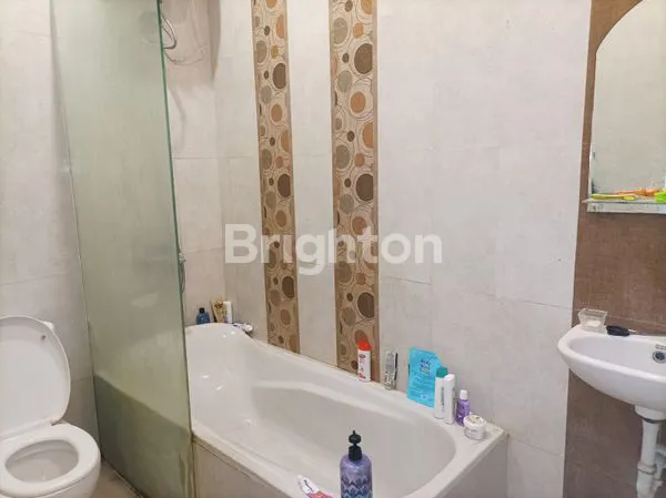 image RUMAH SEBUKU SULFAT BLIMBING MALANG (6)