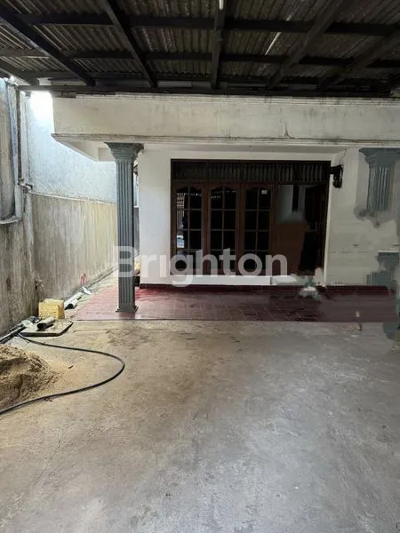 image DISEWAKAN RUMAH DI KEDOYA (2)