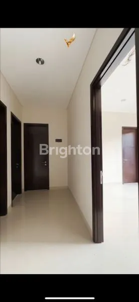 image HUNIAN DENGAN SUASANA VILLA DAN PEMANDANGAN SUNGAI DI CIMANGGIS  (5)