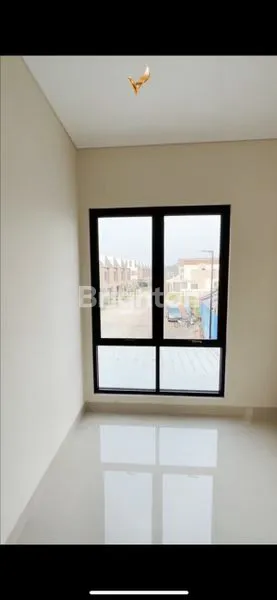 image HUNIAN DENGAN SUASANA VILLA DAN PEMANDANGAN SUNGAI DI CIMANGGIS  (6)