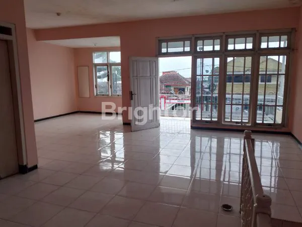 image RUKO 2 LANTAI POROS JALAN , KONDISI BAGUS, TERAWAT  , SIAP PAKE D JERU TUMPANG (5)