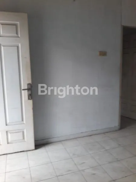 image RUMAH VILLA  (3)