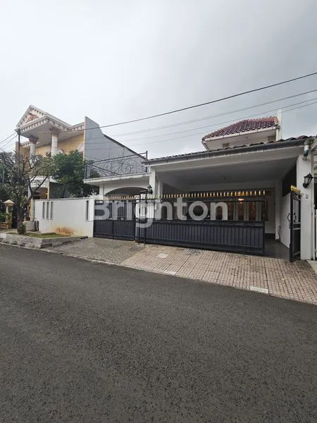 image RUMAH MEWAH DI TANJUNG BARAT INDAH DEKAT PINTU TOLL LENTENG AGUNG (1)
