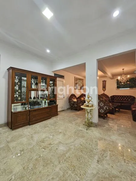 image RUMAH MEWAH DI TANJUNG BARAT INDAH DEKAT PINTU TOLL LENTENG AGUNG (5)