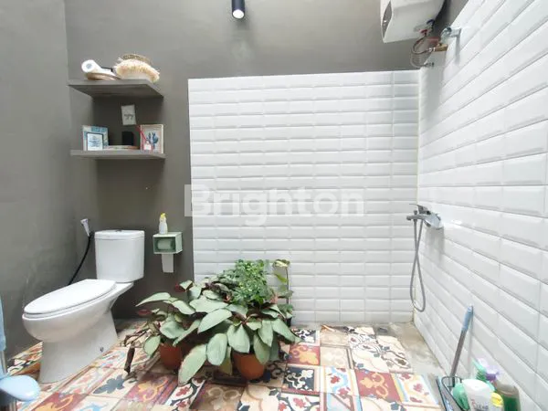 image RUMAH SIAP HUNI TANAH LUAS DI PESANGGRAHAN JAKSEL (8)