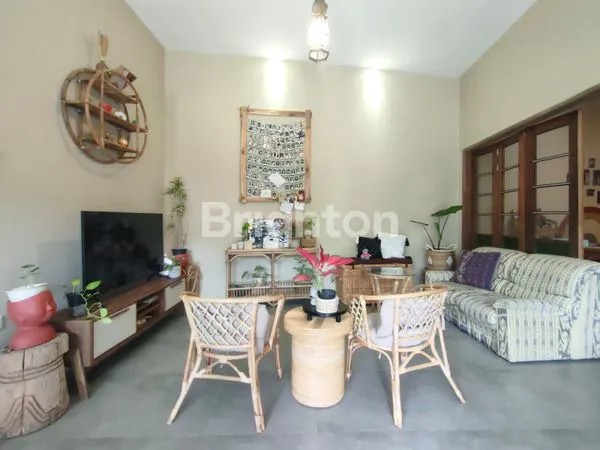 image RUMAH SIAP HUNI TANAH LUAS DI PESANGGRAHAN JAKSEL (7)