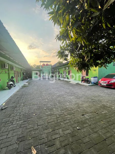 image RUMAH KOST AC KAMAR MANDI DALAM. FULL FURNISH  FULL  PENGHUNI. PLAMONGAN INDAH (1)