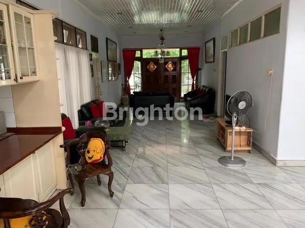 image RUMAH NYAMAN BERSIH TERAWAT DI PUSAT KOTA (3)