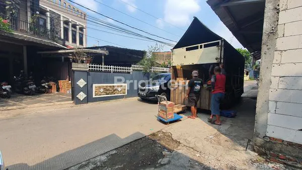 RUMAH 2 LANTAI FULL FURNISHED, CARPORT 4 MOBIL, STRATEGIS, COCOK UNTUK CATERING, GUDANG STOCK, KANTOR BINTARA, BEKASI BARAT