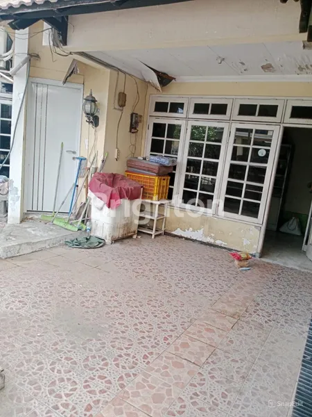 image RUMAH HITUNG TANAH DI TAMAN PONDOK. INDAH WIYUNG (4)