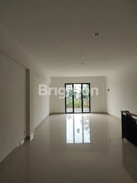 image RUKO 2 LANTAI STRATEGIS DI PUSAT LIFESTYLE CIMANGGIS (2)