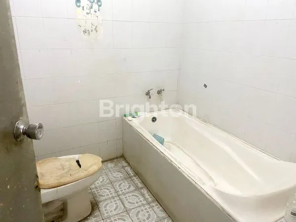 image RUMAH PULO ASEM RAWA MANGUN 2 LANTAI POSISI HOOKJAKARTA TIMUR (6)