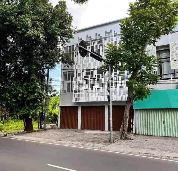 image RUKO 3 LANTAI STRATEGIS NOL JALAN RAYA MERR, MURAH HITUNG TANAH, COCOK UNTUK USAHA (1)