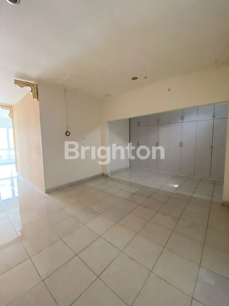 image RUMAH KOTA WISATA CIBUBUR KONDISI 2 LANTAI LUAS DAN TERAWAT JUAL CEPAT (7)