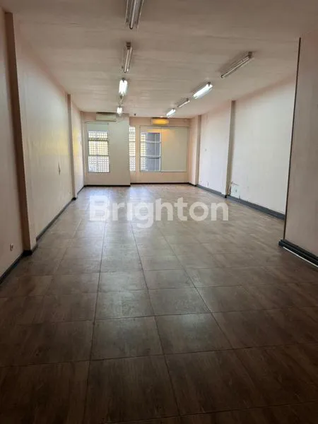 image RUKO LUX ADA LIFT CENTRAL SQUARE GEDANGAN SIDOARJO COCOK UNTUK USAHA (5)