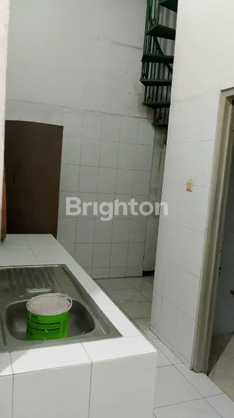 image RUMAH USAHA & TEMPAT TINGGAL LOKASI PUSAT KOTA SURABAYA (6)