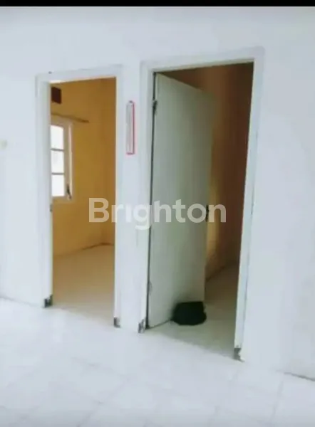 image RUMAH AREA GRAHA SURYANATA, SURABAYA (5)