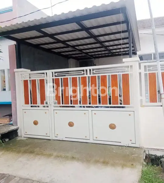 image RUMAH AREA GRAHA SURYANATA, SURABAYA (2)