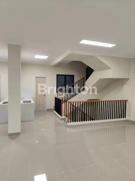 image RUKO GANDENG DOWNTOWN DRIVE GADING SERPONG SIAP PAKAI,TANGERANG (5)