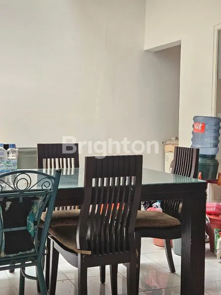image RUMAH 2 LANTAI SIAP HUNI DI MERUYA KARANG TENGAH TANGERANG  (7)