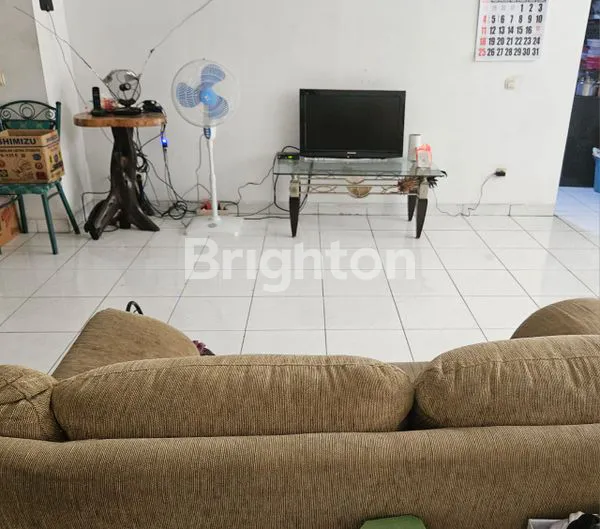 image RUMAH 2 LANTAI SIAP HUNI DI MERUYA KARANG TENGAH TANGERANG  (5)