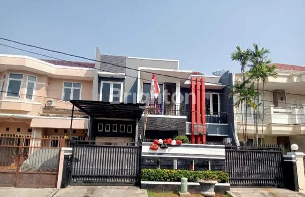 image RUMAH 2 LANTAI SIAP HUNI DI MERUYA KARANG TENGAH TANGERANG  (8)