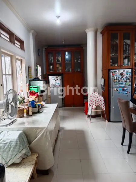 image RUMAH TERAWAT SIAP HUNI STRATEGIS DI MAMPANG PRAPATAN (5)