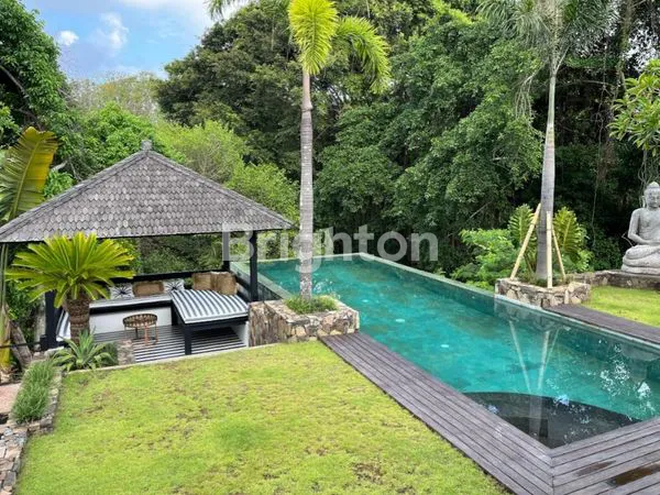 image VILLA MEWAH DI CANGGU (6)