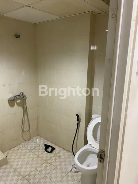image APARTEMEN LANTAI RENDAH UNIVERSITAS CIPUTRA (UC) TOWER BERKELEY, SIAP HUNI TINGGAL BAWA KOPOR (7)