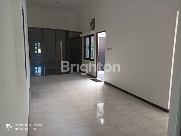 image RUMAH BCF, TEPAT DI JALAN RAYA, AREA KOMERSIAL (4)
