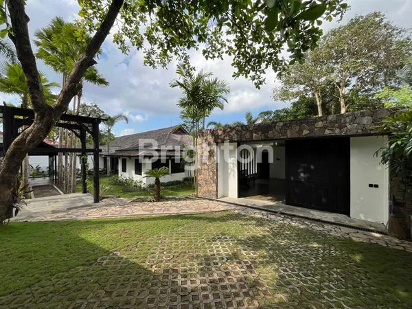 image LUXURY VILLA TROPIS MEDITERRANEAN DI CANGGU – HARMONI ALAM DAN KEMEWAHAN (2)