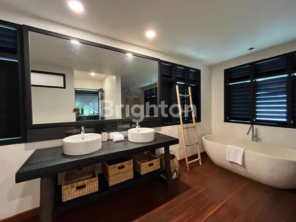 image LUXURY VILLA TROPIS MEDITERRANEAN DI CANGGU – HARMONI ALAM DAN KEMEWAHAN (6)