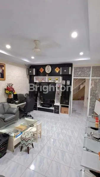 image RUMAH 4 LANTAI SIAP HUNI PADEMANGAN (3)