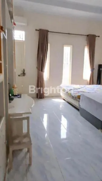 image RUMAH 4 LANTAI SIAP HUNI PADEMANGAN (5)